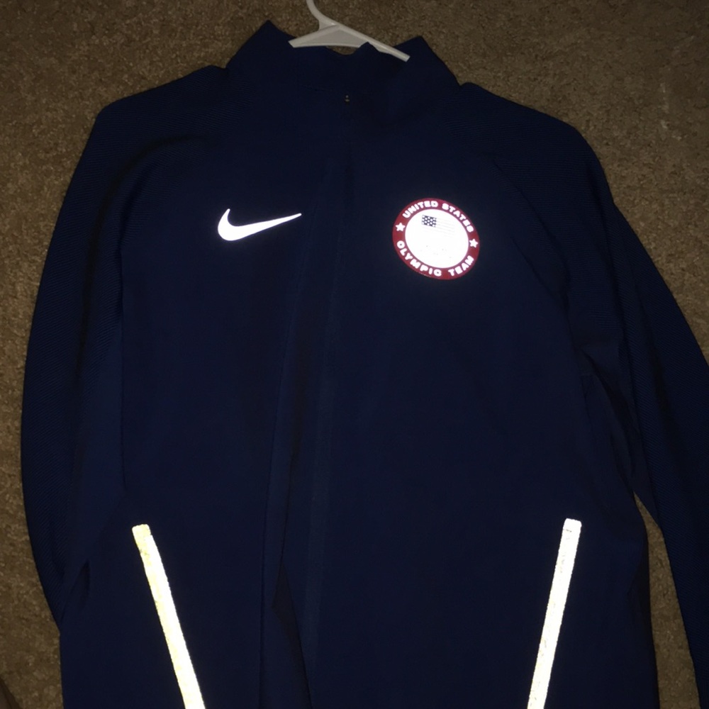 Jacket - Picture 5 of 5